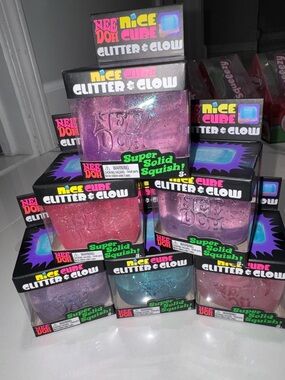 Needoh Nice Doh Cube Glitter & Glow Super Solid Squish